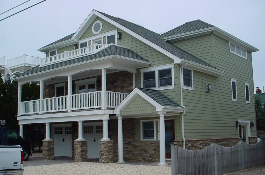 NEW CUSTOM HOMES